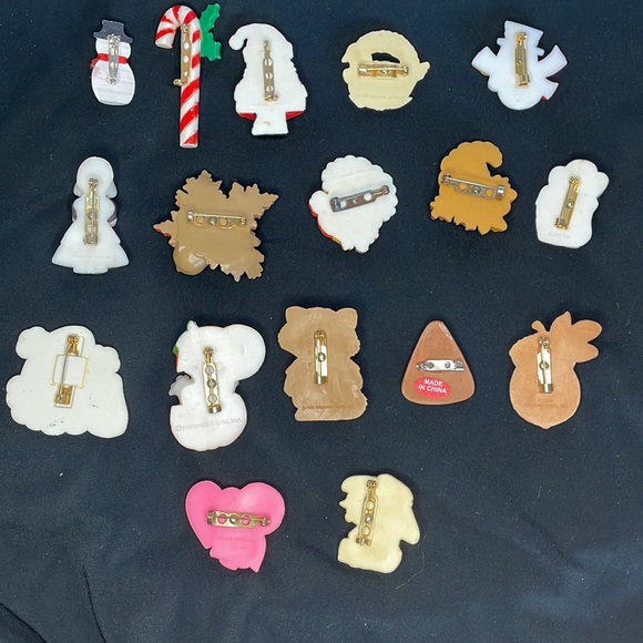 Vintage pin set of 17 (variety of Fall & winter) - Picture 2 of 10